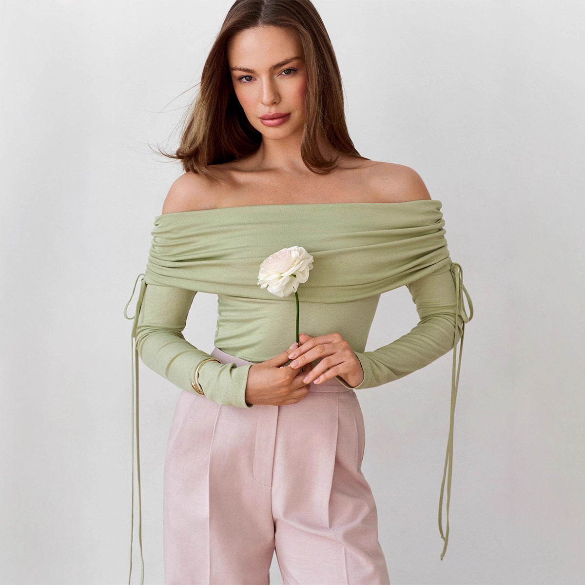 Damen Off-Shoulder Oberteil mit eleganter Raffung R&B