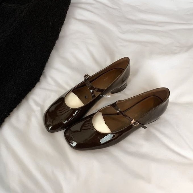Damen Elegante Ballerinas mit verstellbarem Riemen und luxuriösem Glanz