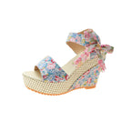 Damen Wedge-Sandalen mit floralem Design und dezentem Riemen R&B