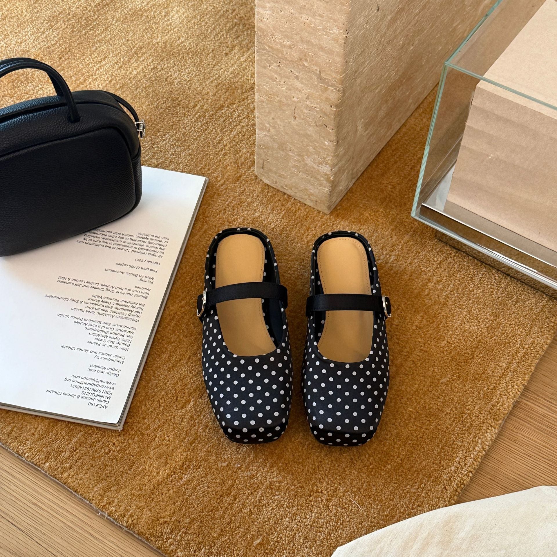 Damen Komfortable Clogs mit modischem Punktenmuster und verstellbarem Riemen