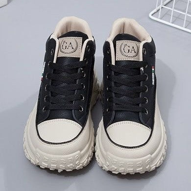 Damen Hohe Sneakers mit robustem Profil und sportlichem Design