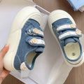 Damen Sneakers mit doppeltem Klettverschluss und floralen Details