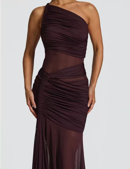 Damen Elegantes asymmetrisches Maxikleid mit Raffungen und transparenten Einsätzen R&B