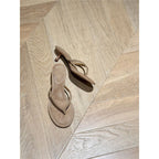 Damen hochwertige Zehentrenner mit elegantem Riemendesign R&B