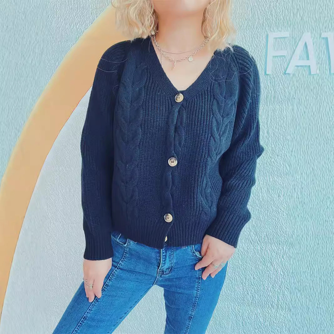 Damen Strickjacke mit Zopfdesign und bequemen Knopfdetails R&B