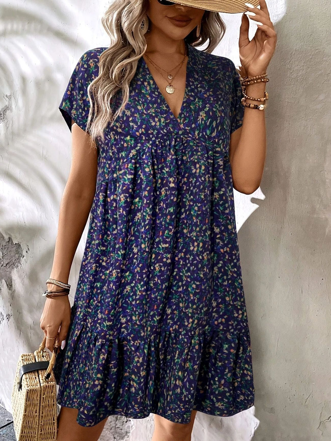 Damen Freizeitkleid mit voluminösem Rock und V-Ausschnitt R&B