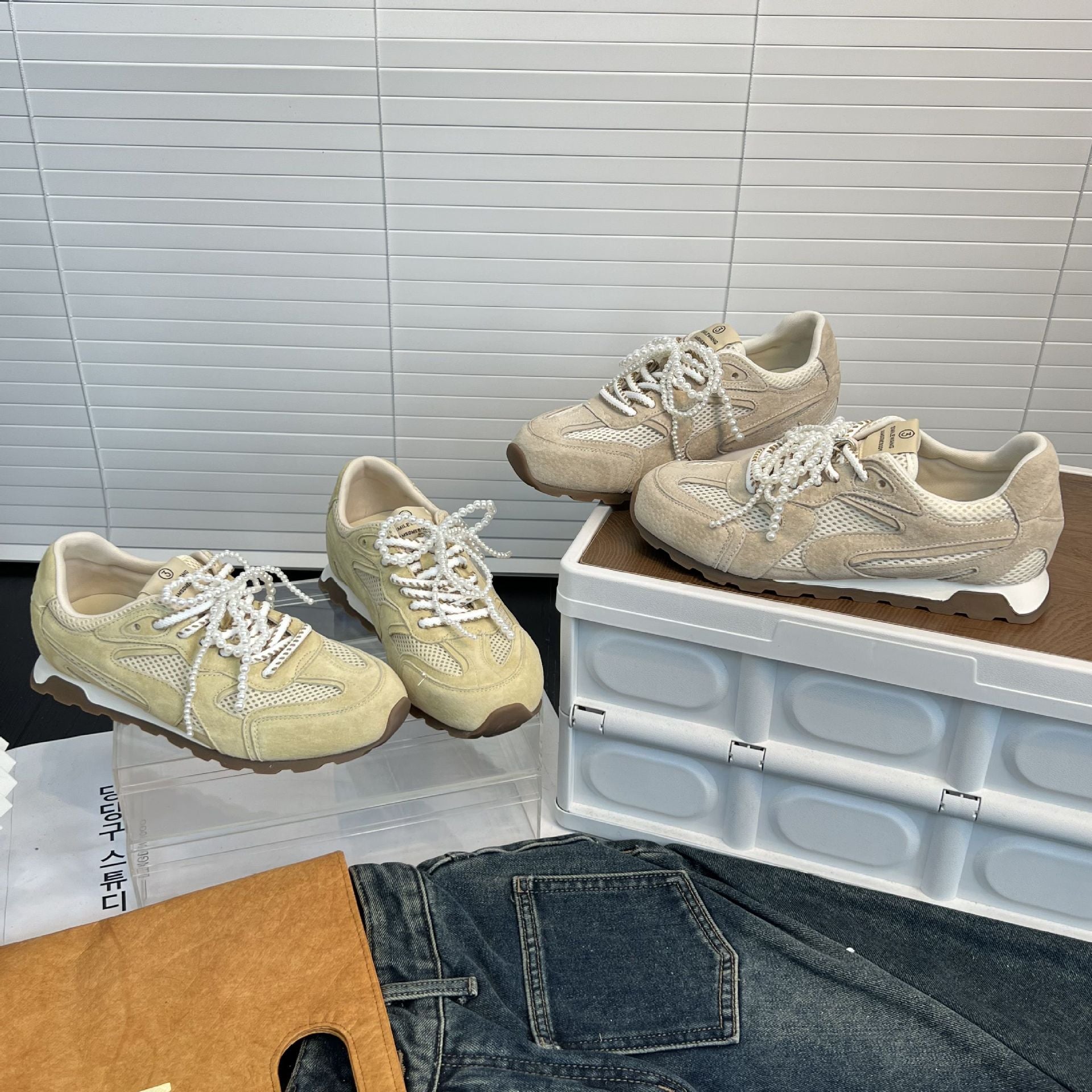 Damen Sportliche Sneaker mit atmungsaktivem Mesh und luxuriösem Veloursleder R&B