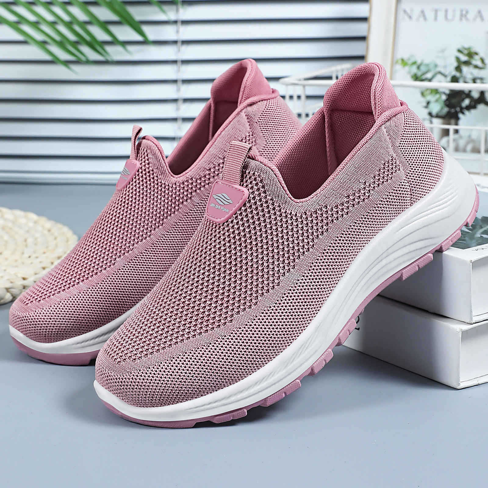 Damen Atmungsaktive Komfort-Sneaker mit elastischem Einsatz und dämpfender Sohle R&B