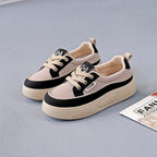 Damen Bequeme Sneakers mit luftigen Mesh-Einsätzen und auffälligem Design R&B