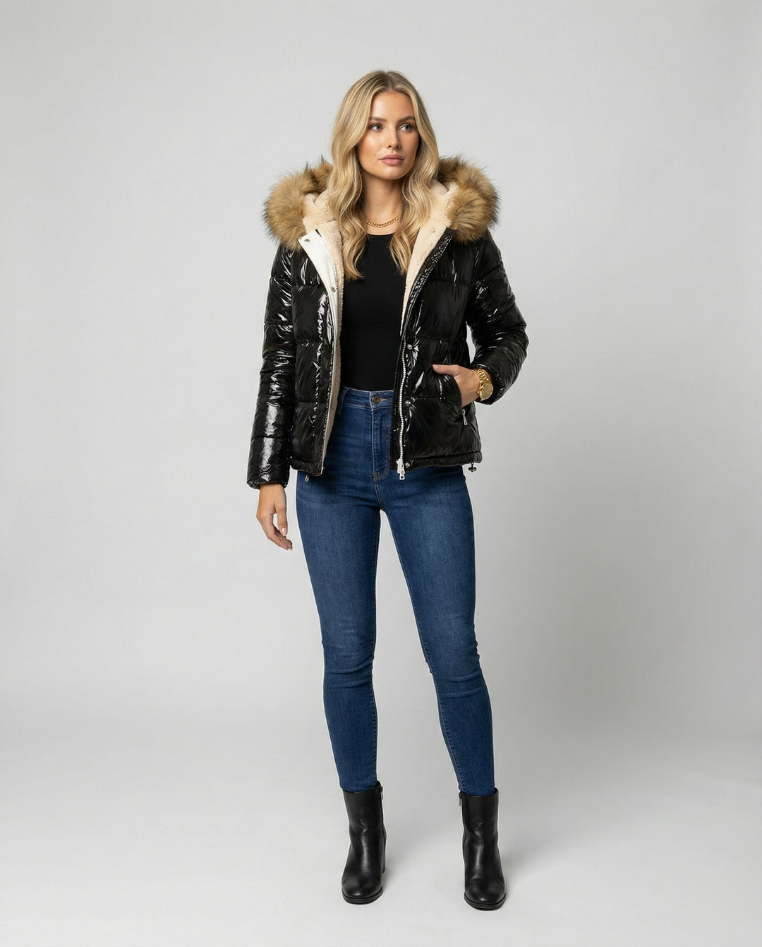 Damen Glänzende Winterjacke mit abnehmbarer Kapuze und Kunstfellkragen R&B
