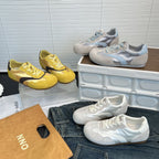 Damen Sneakers mit weichem Wildleder und glänzender Satin-Oberfläche R&B