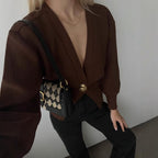 Damen modischer Strickcardigan mit tiefem V-Ausschnitt und dekorativem Knopf R&B