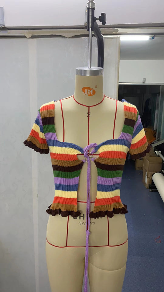 Damen figurbetontes Crop-Top mit modischen Streifen und Rüschendetails R&B