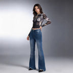 Damen Schlagjeans mit fransigem Saum