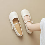 Damen Ballerinas mit modischem Riemchen und Perlenanhängern