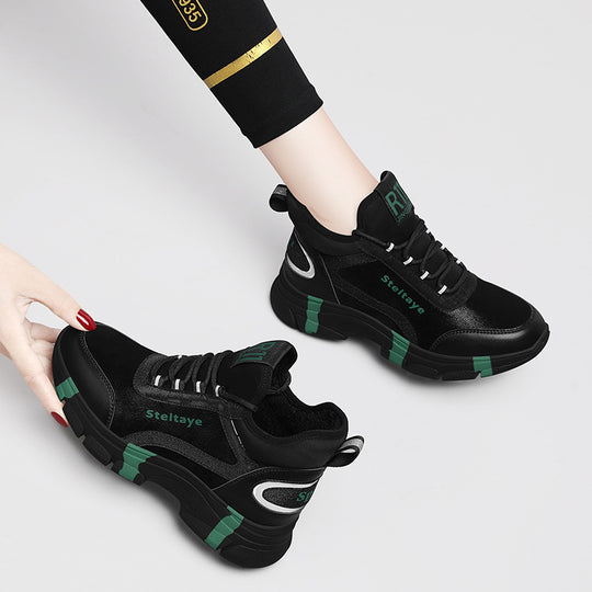 Damen Sportliche Sneaker mit strategischer Dämpfungstechnologie R&B