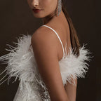 Damen Partykleid mit Pailletten und Federdetails R&B
