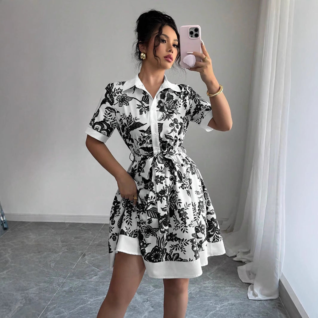 Damen Hemdblusenkleid mit floralen Mustern und Taillengürtel R&B