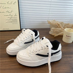 Damen modische Plateau Sneakers mit einzigartigem Schnitt R&B