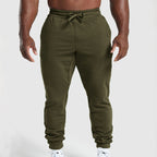 Herren sportliche Jogginghose mit elastischem Bund und seitlichen Taschen