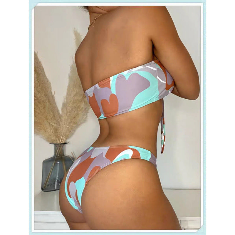 Damen Bikini-Set mit elegantem Wickelrock und modischem Muster R&B