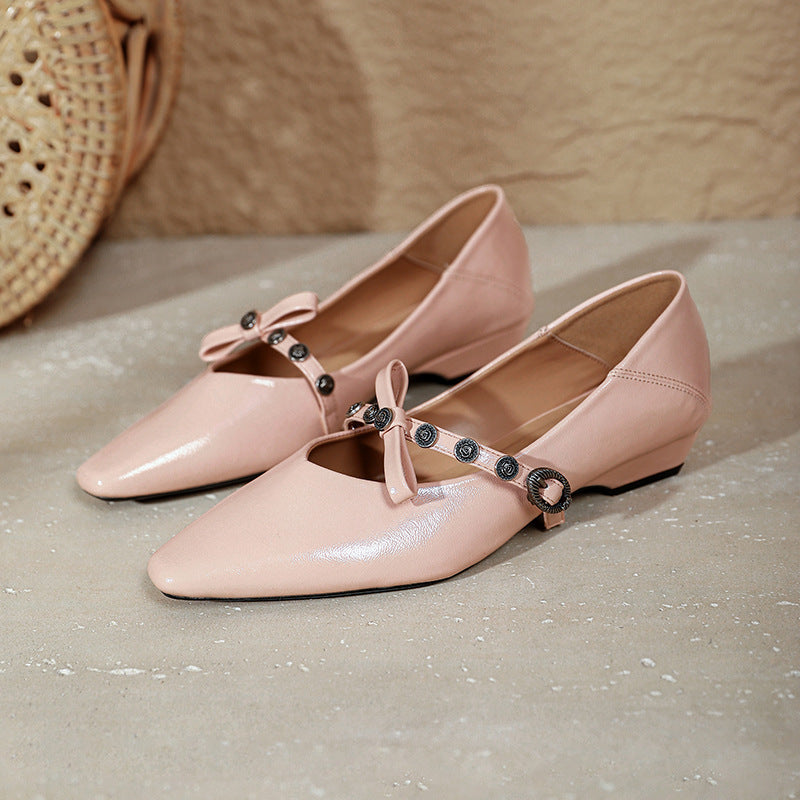 Damen spitze Ballerinas mit verziertem Riemen und edler Schleifenapplikation