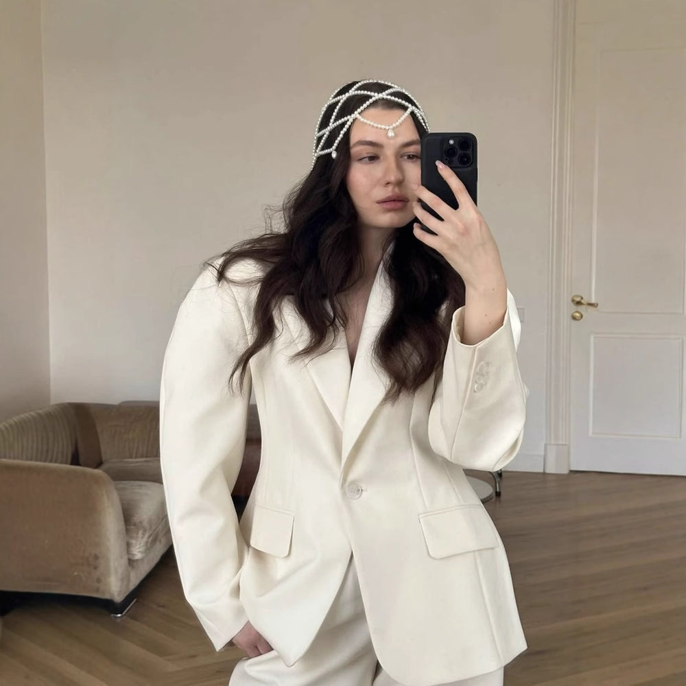 Damen elegante Blazerjacke mit taillierter Passform und modernen Details R&B