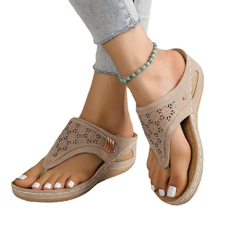 Damen Entspannende Zehentrenner-Sandalen mit modischem Cut-Out-Design und komfortablem Fußbett R&B