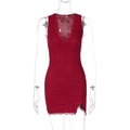 Damen Spitzenkleid mit tiefem V-Ausschnitt und seitlichem Schlitz R&B