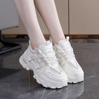 Damen Sportliche Sneakers mit atmungsaktivem Netzmaterial und stabiler Profilsohle R&B