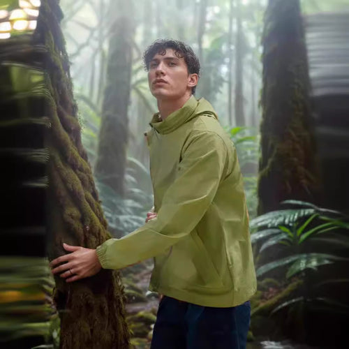 Herren funktionale Outdoor-Jacke mit verstellbarem Kapuzenkragen und atmungsaktiven Einsätzen R&B