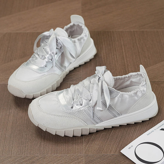 Damen modische Sneakers mit innovativen Satin-Details R&B