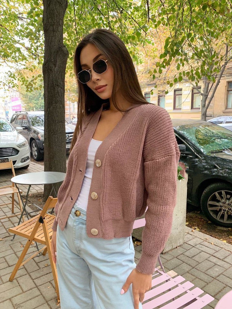 Damen Großer Strickcardigan mit Knopfdetail und V-Ausschnitt R&B
