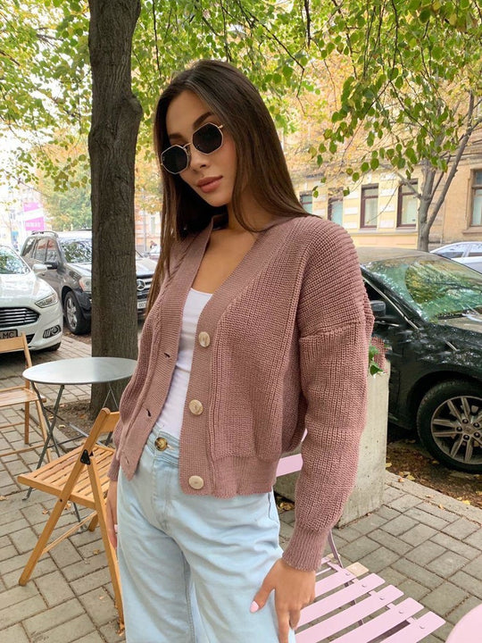 Damen Großer Strickcardigan mit Knopfdetail und V-Ausschnitt R&B