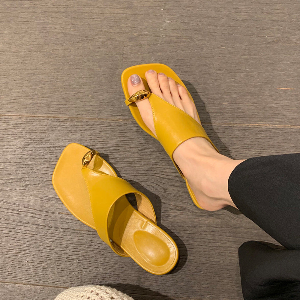Damen Elegante Zehentrenner-Sandalen mit goldfarbener Applikation R&B