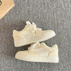 Damen Sneakers mit eleganten Applikationen R&B