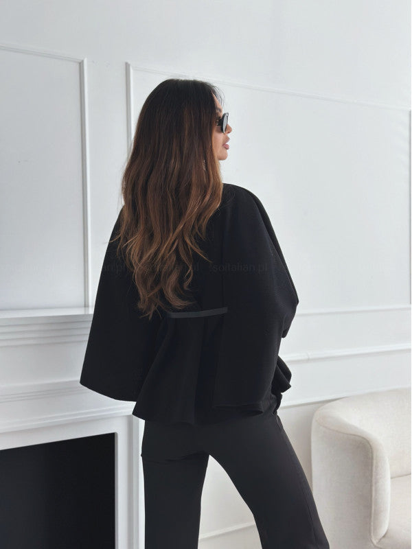 Damen modische Umhängejacke mit stylischem Gürteldetail R&B