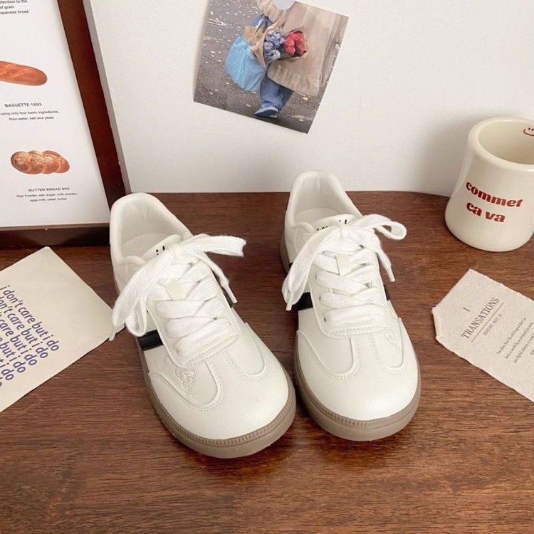 Damen Sneakers im verspielten Hello Kitty Design mit komfortabler Dämpfung R&B