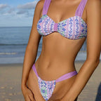 Damen Bikini-Set mit elegantem Wickeltop und figurbetontem Rock R&B