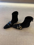 Damen Ankle Boots mit elegantem Riemen und spitz zulaufendem Design