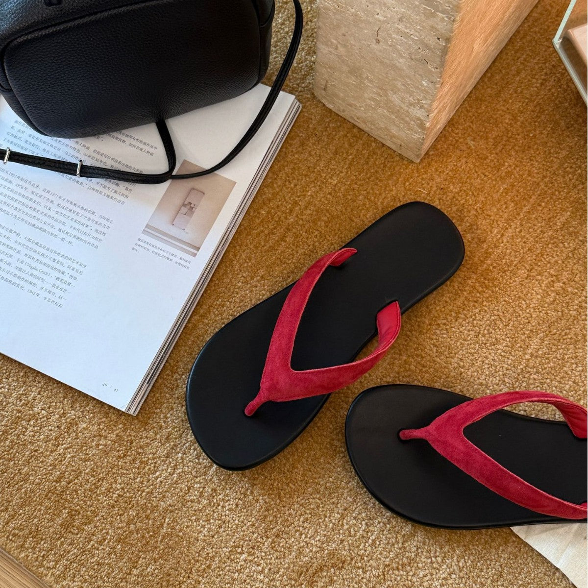 Damen Komfortable Zehentrenner-Sandalen mit ergonomischem Fußbett und weichem Riemendesign