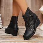 Damen Wedge-Stiefeletten mit perforiertem Obermaterial R&B