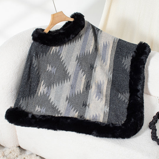 Damen Kuschelpullover mit hochwertigem Kunstfellbesatz und geometrischem Muster R&B