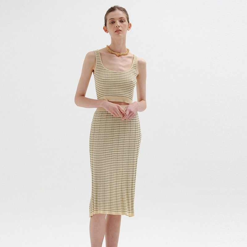 Damen elegantes Strickensemble mit Knopfleiste und hohem Kragen R&B