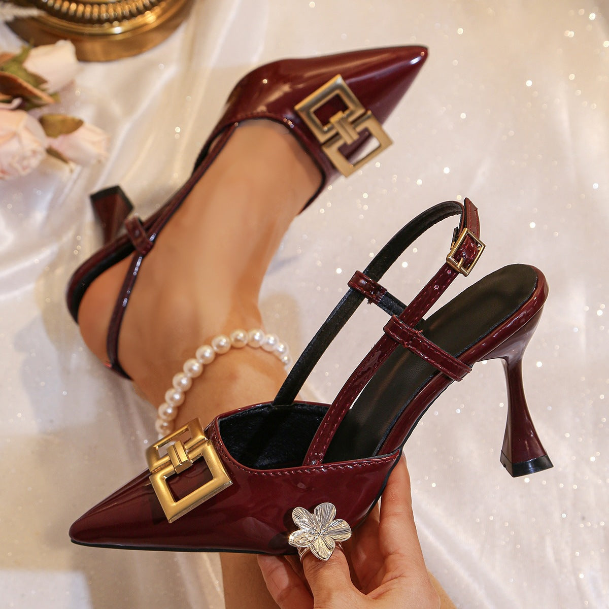 Damen eleganter Slingback Absatzschuhe mit modischer Schnalle und spitzem Zehenbereich
