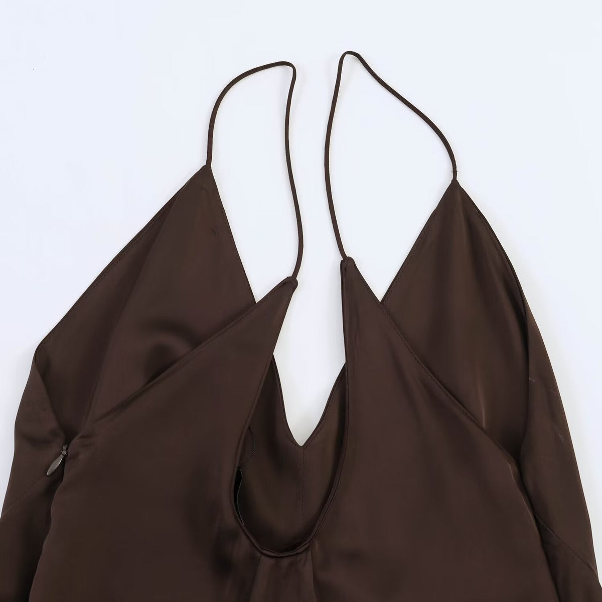 Damen Maxikleid mit elegantem asymmetrischen Saum und feinem V-Ausschnitt R&B