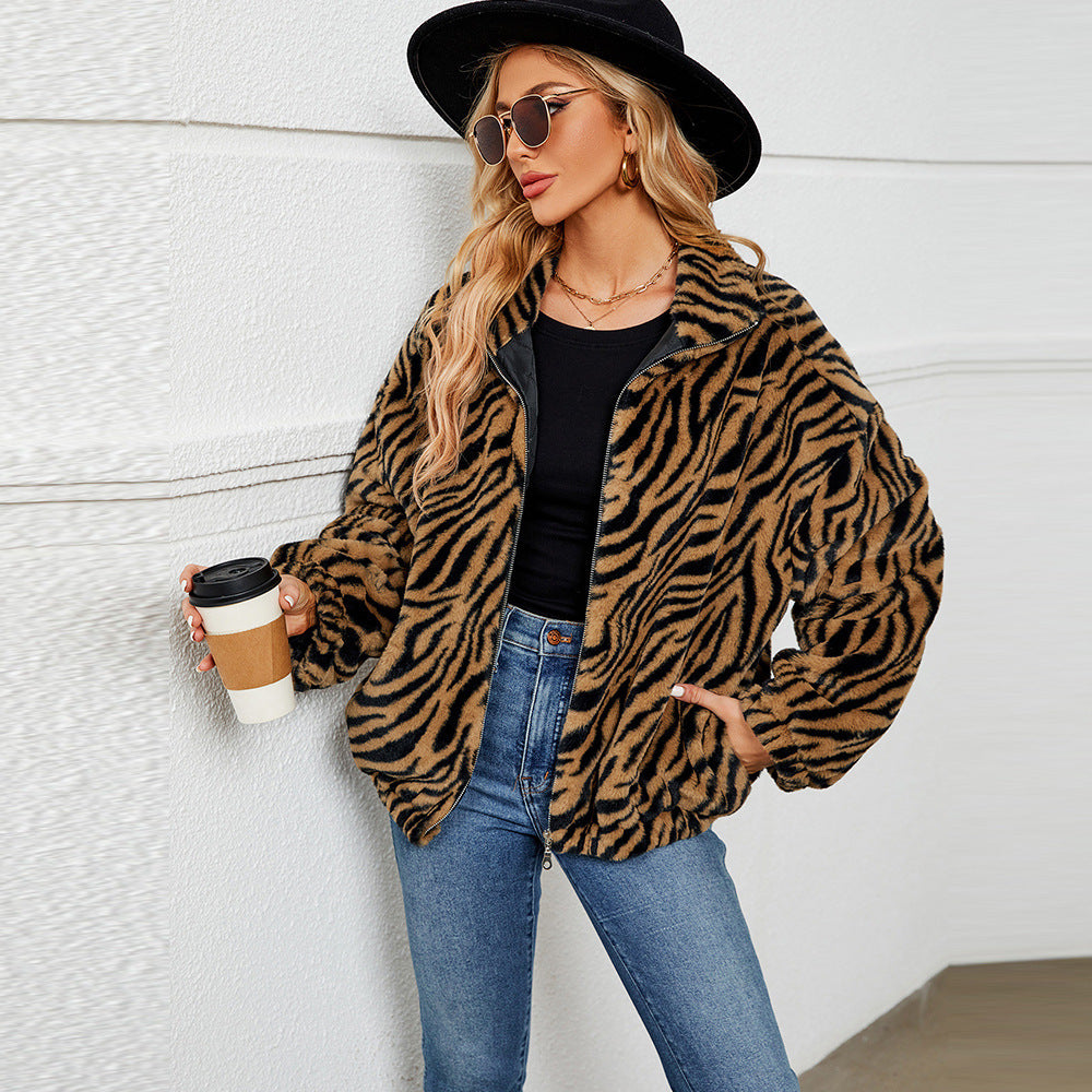 Damen Kuschelige Fleecejacke im Zebradesign R&B