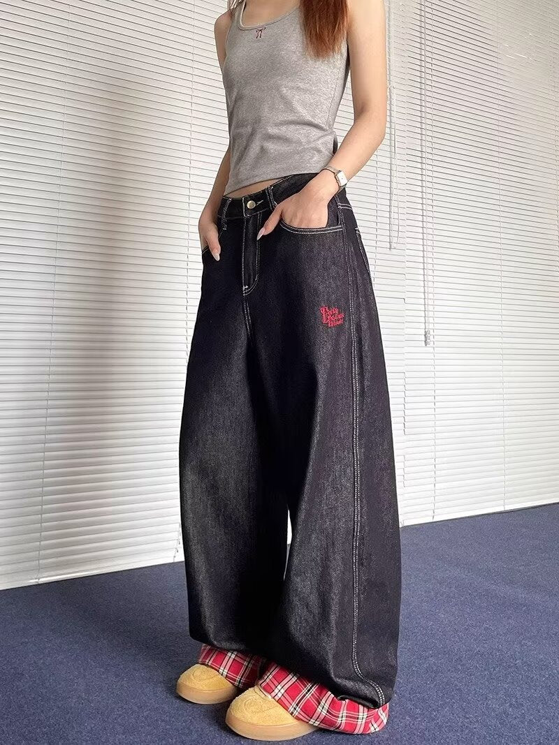 Damen weite Denim-Hose mit lässigem Schnitt und auffälligen Nähten R&B