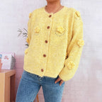 Damen Strickjacke mit floralen Applikationen und dekorativen Knöpfen R&B
