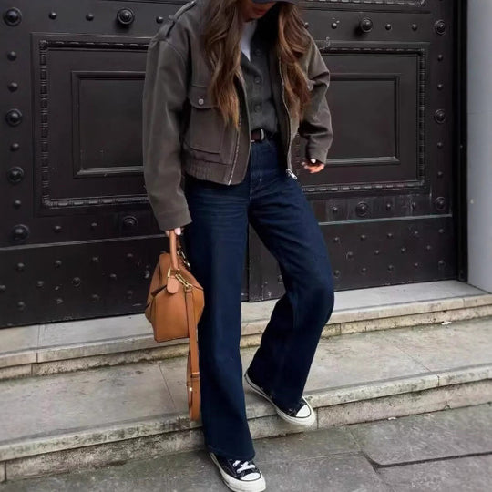 Damen trendige Oversized-Cordjacke mit praktischen Taschen und modischen Schulterdetails R&B